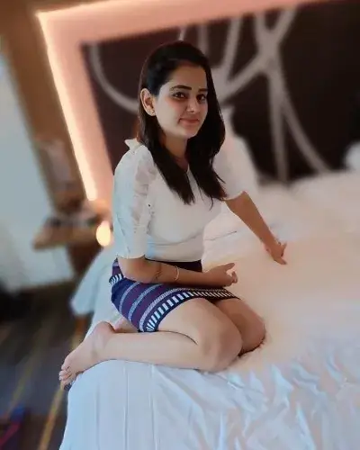 Escort Service In Ballarpur